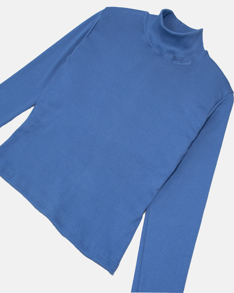ribbed turtleneck