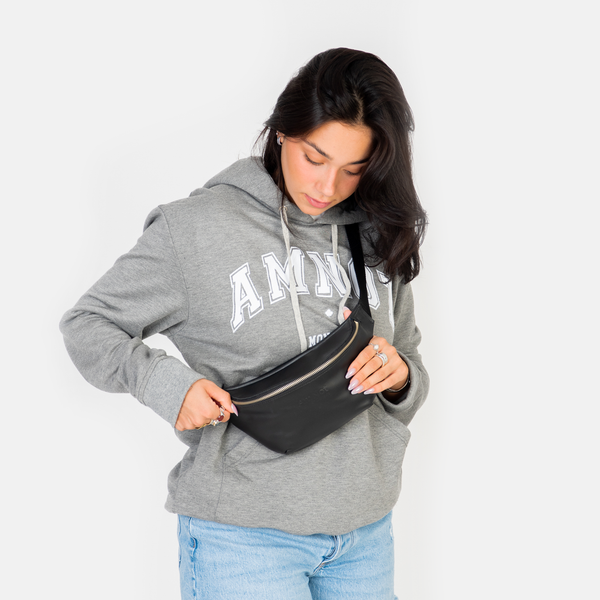 Sac-ceinture en cuir recyclé noir