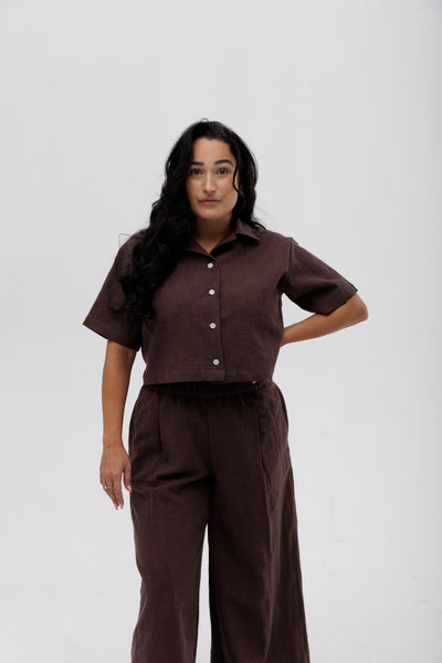 Oversized cropped shirt
