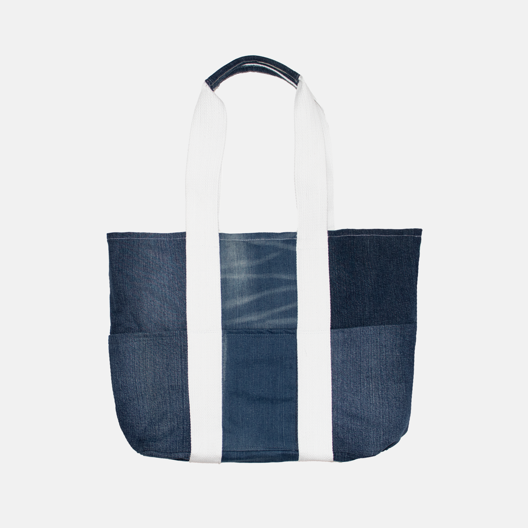 The recycled reversible weekend bag