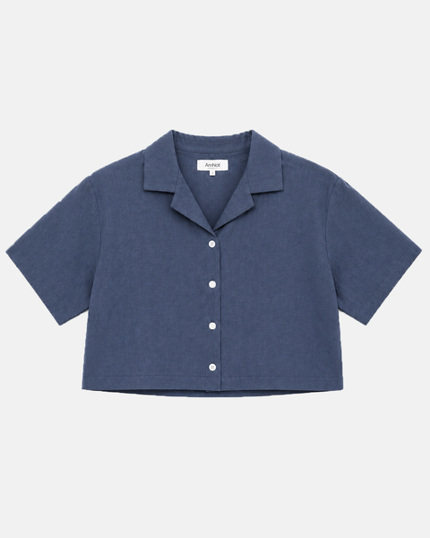 Oversized cropped shirt